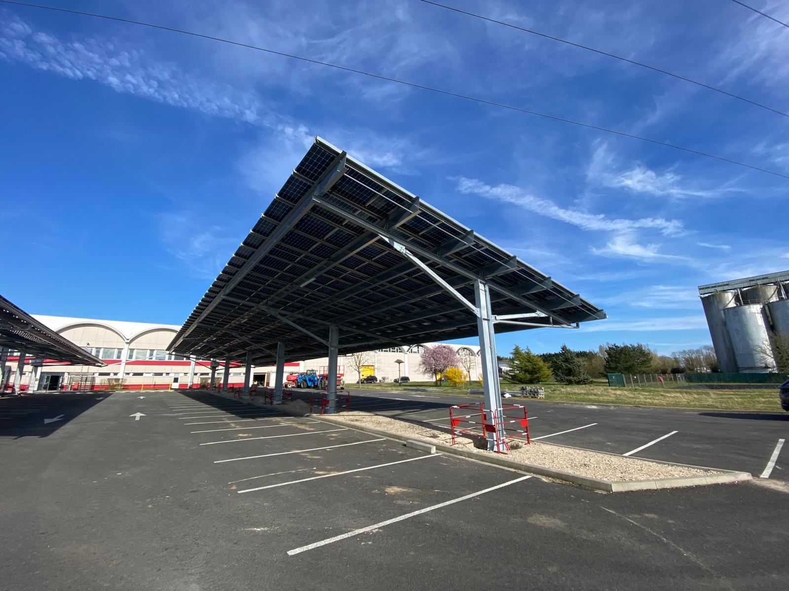 Photovoltaic shade structure